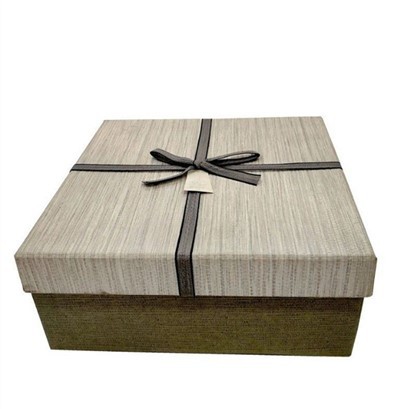 Mae gweithgynhyrchwyr yn gosod blwch rhoddion hardd syml coeth y nefoedd a chlawr daear blwch rhodd rhodd blwch rhoddion moethus blwch moethus