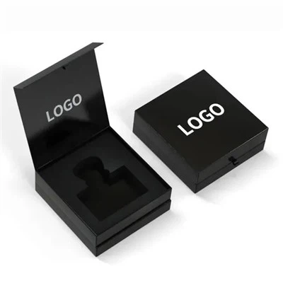 Logo Custom Rhodd Cardbord Anhyblyg Du Persawr Cosmetig Pecynnu Ailgylchadwy Blwch Magnetig gydag Eva